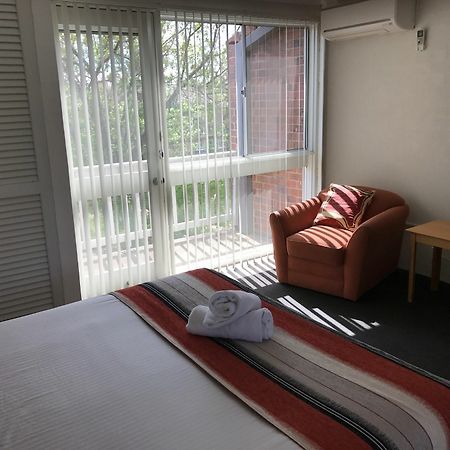 Bathurst Studio Apartments Bagian luar foto