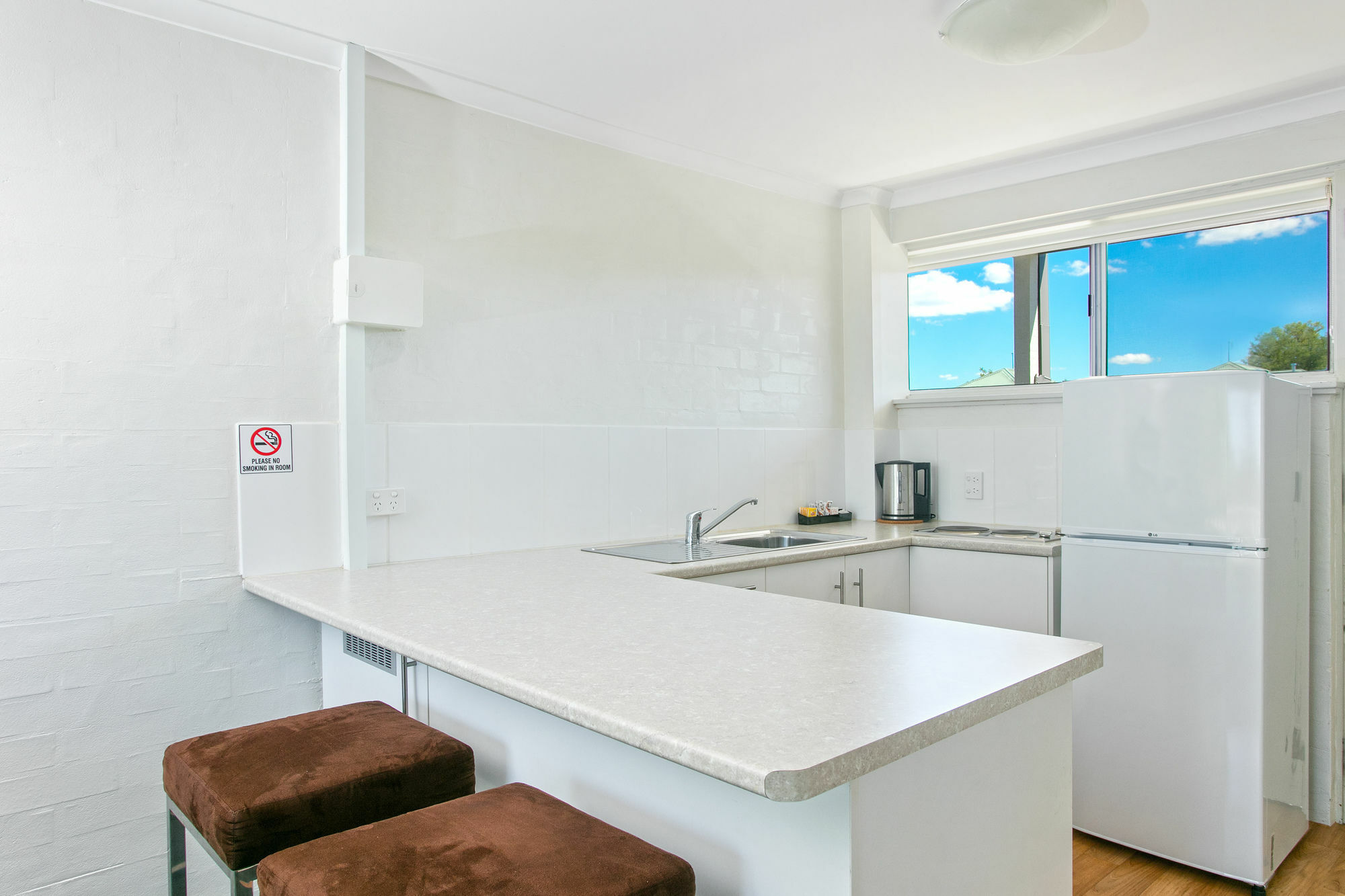 Bathurst Studio Apartments Bagian luar foto