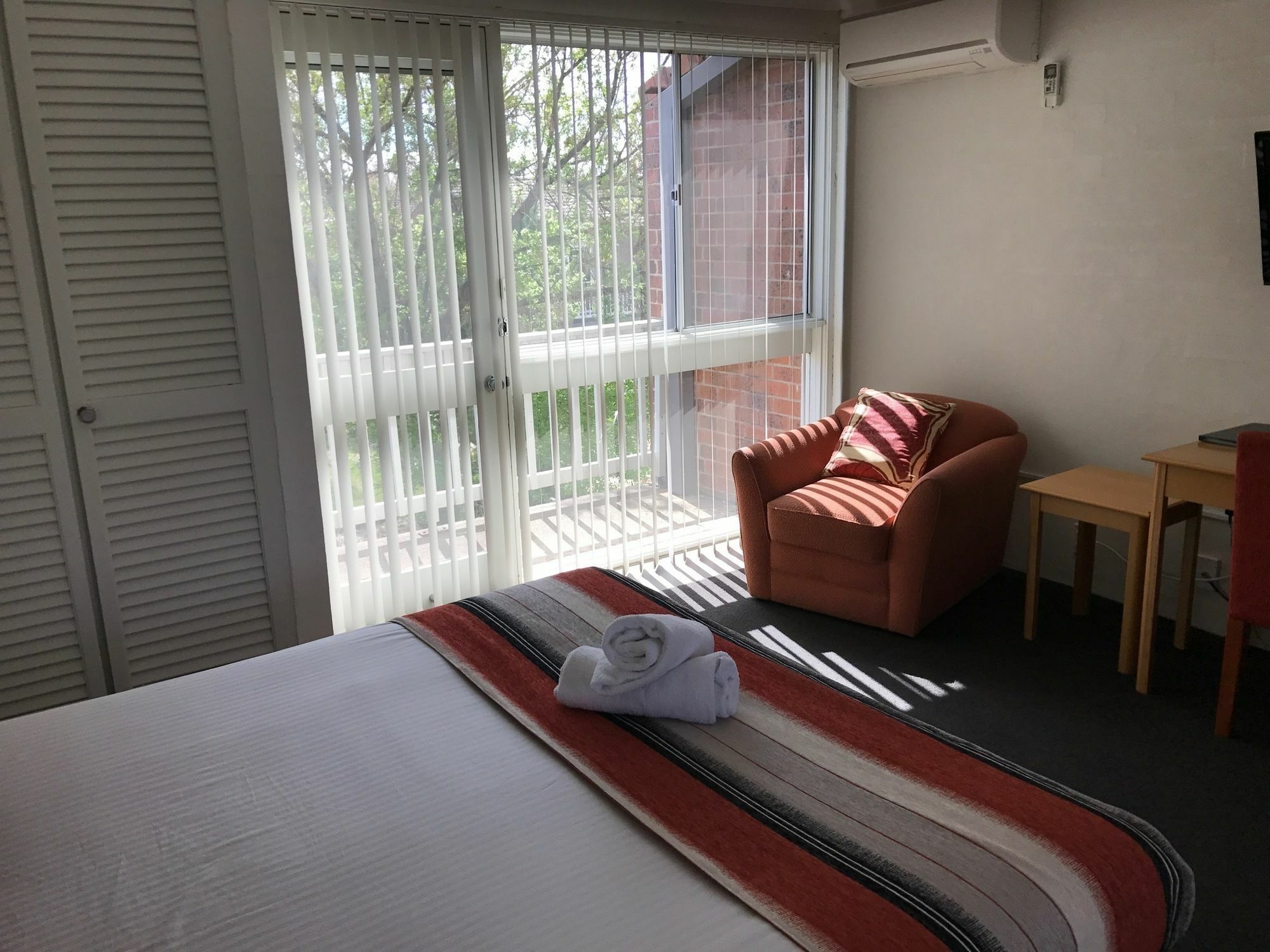 Bathurst Studio Apartments Bagian luar foto